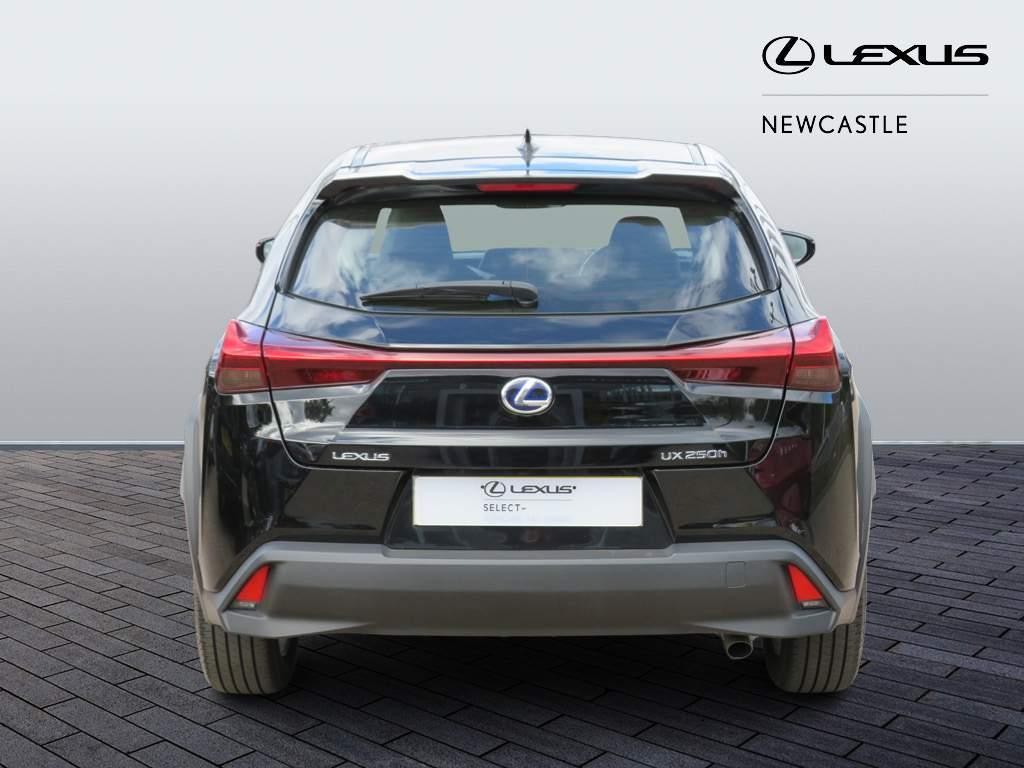 Lexus UX Self-Charging Hybrid Image 6