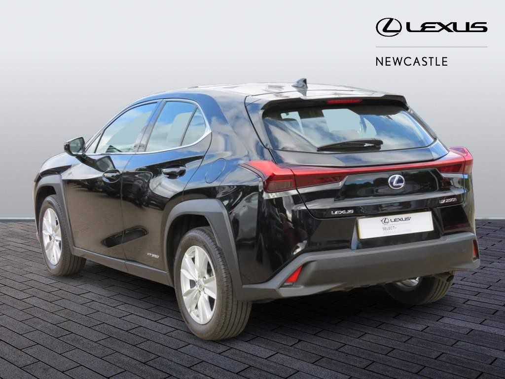 Lexus UX Self-Charging Hybrid Image 7