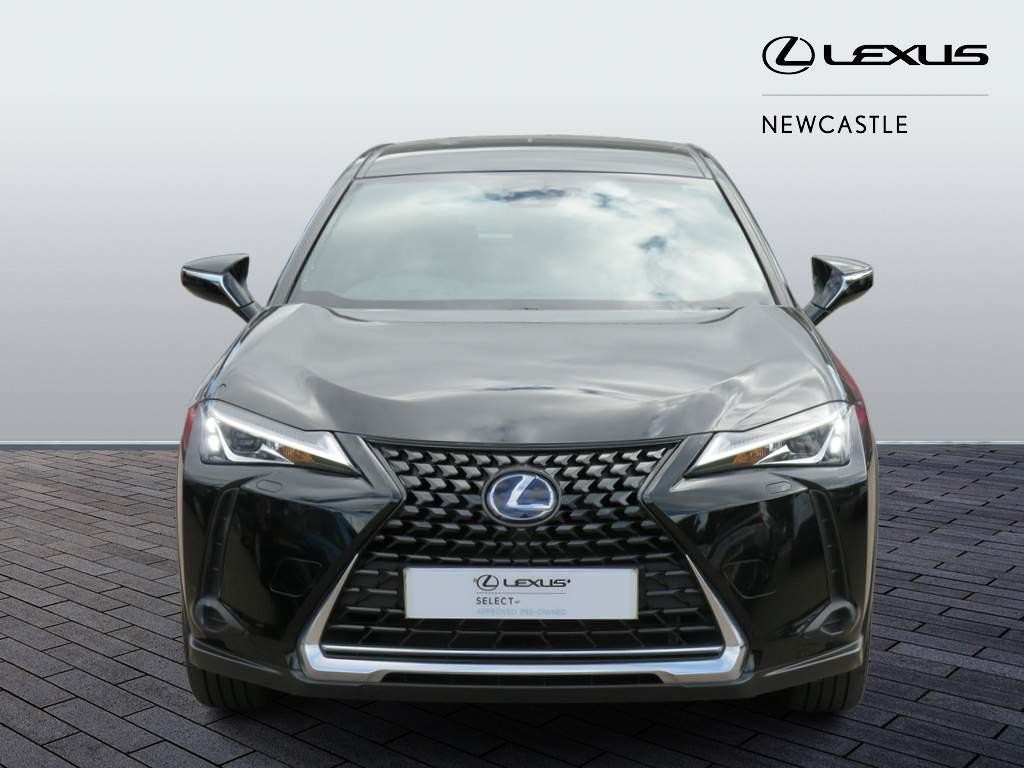 Lexus UX 250h Image 10