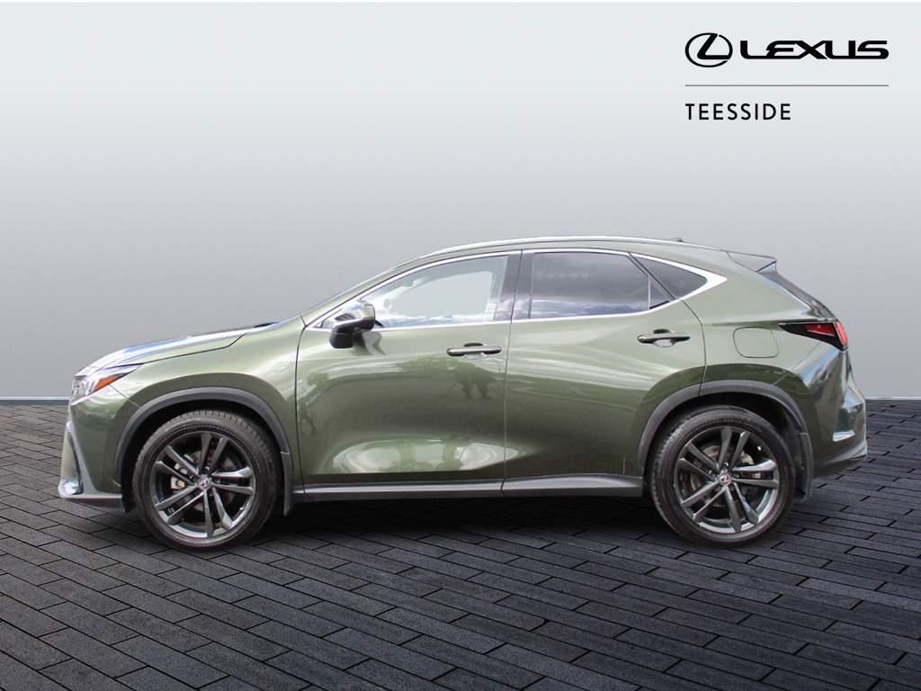 Lexus NX Image 8