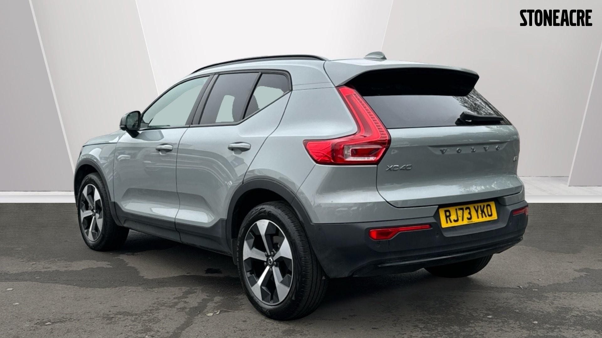 Volvo XC40 Image 2