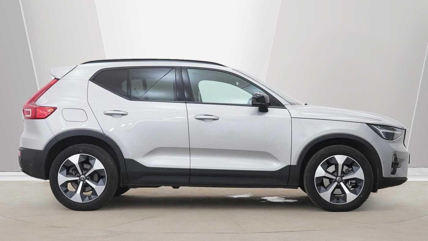 Volvo XC40 Image 2