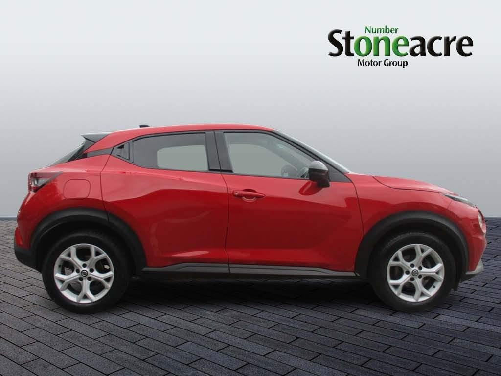 Nissan Juke Image 2