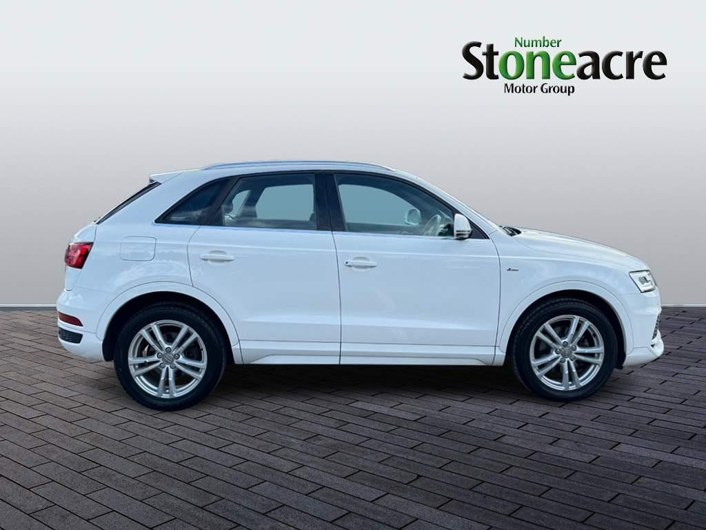 Audi Q3 Image 2