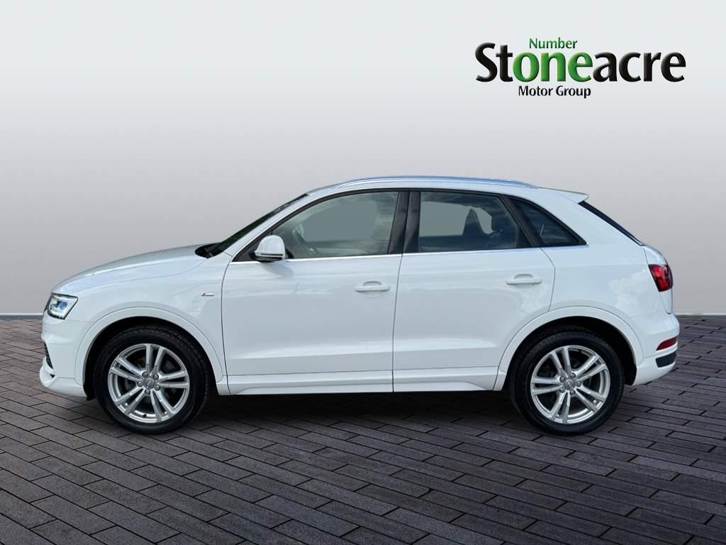 Audi Q3 Image 6