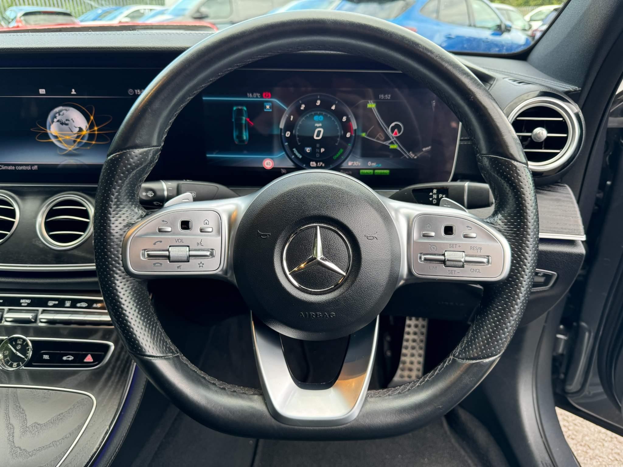 Mercedes-Benz E-Class Image 10