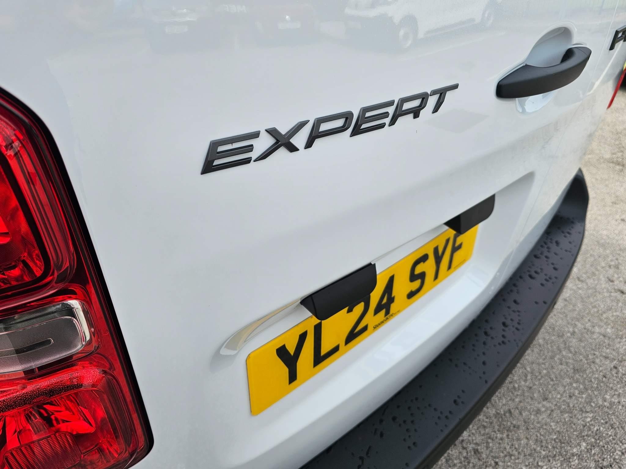 Peugeot Expert Image 12