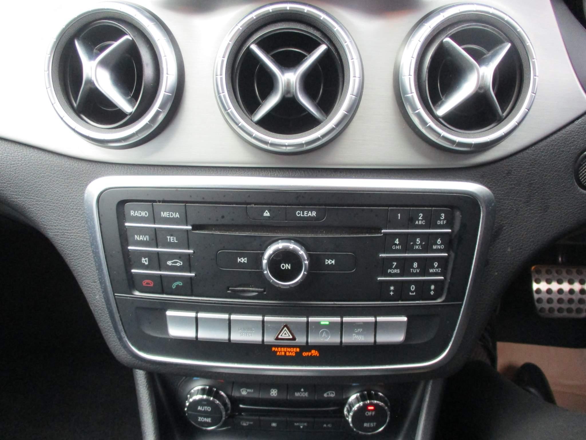 Mercedes-Benz CLA Image 36