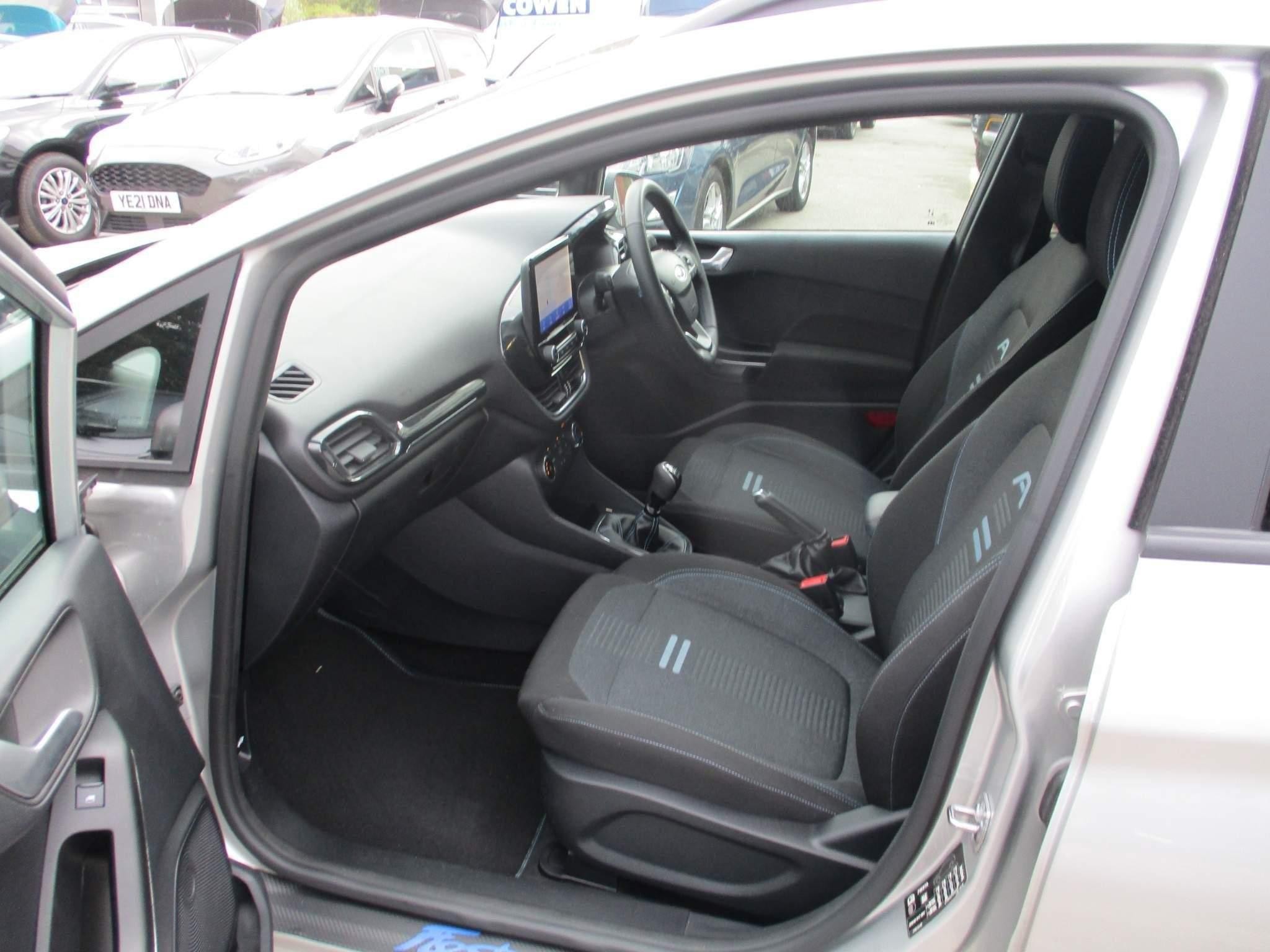 Ford Fiesta Image 16