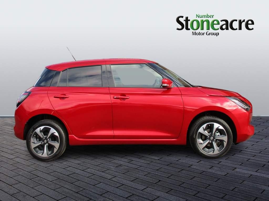 Suzuki Swift Image 2