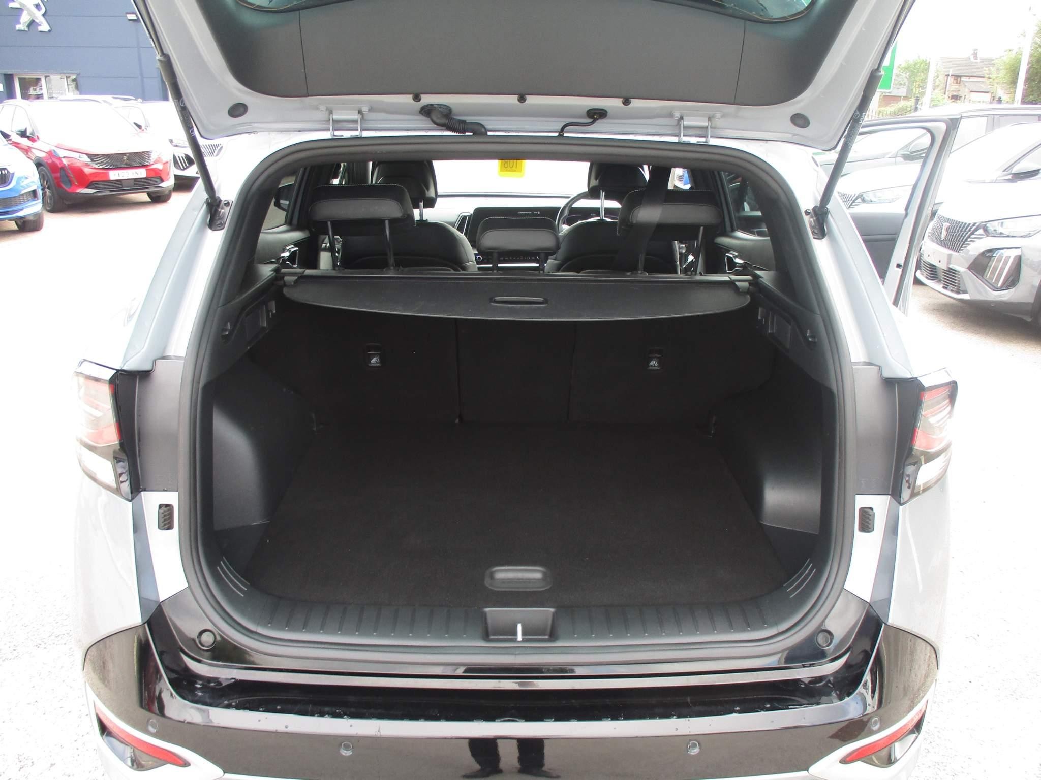 Kia Sportage Image 12