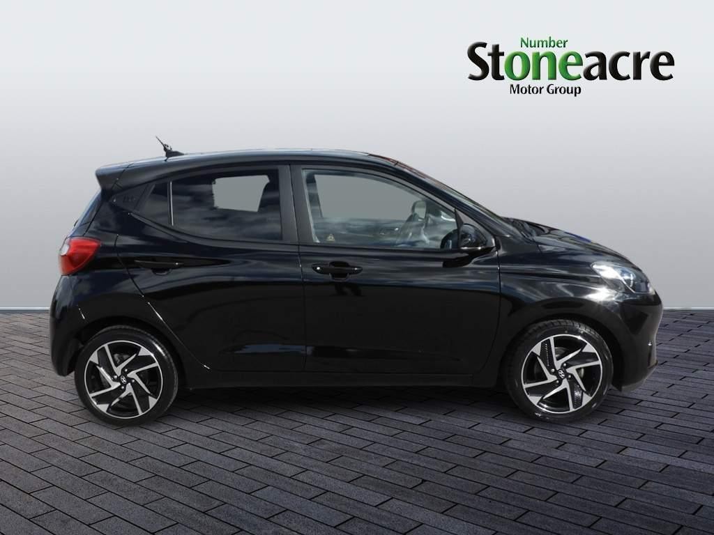 Hyundai i10 Image 2