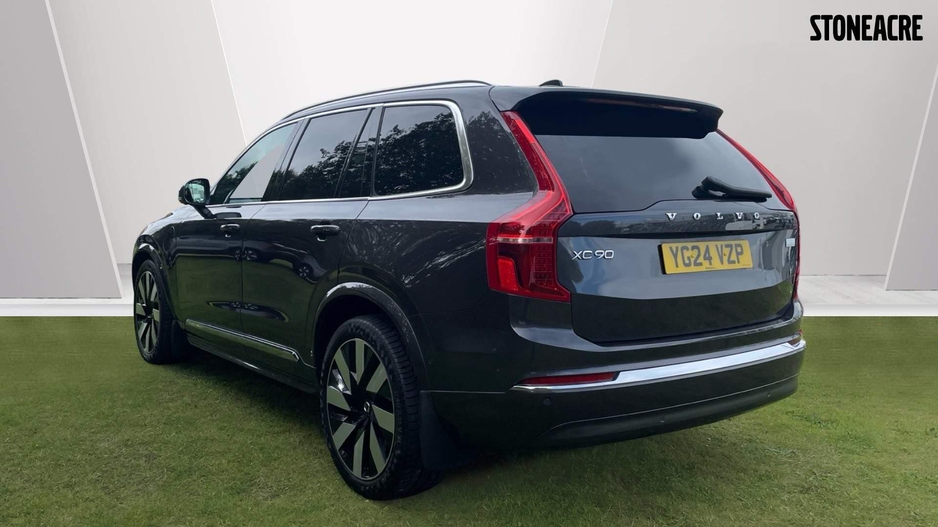 Volvo XC90 Image 2