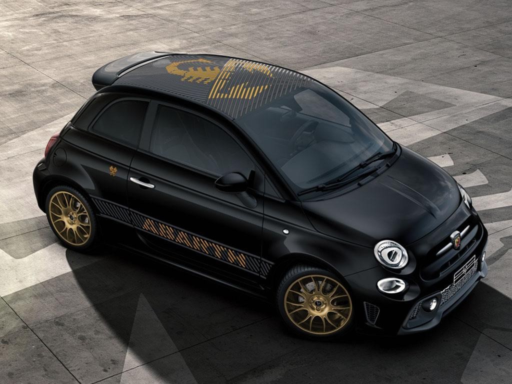 Abarth 695 Image 9