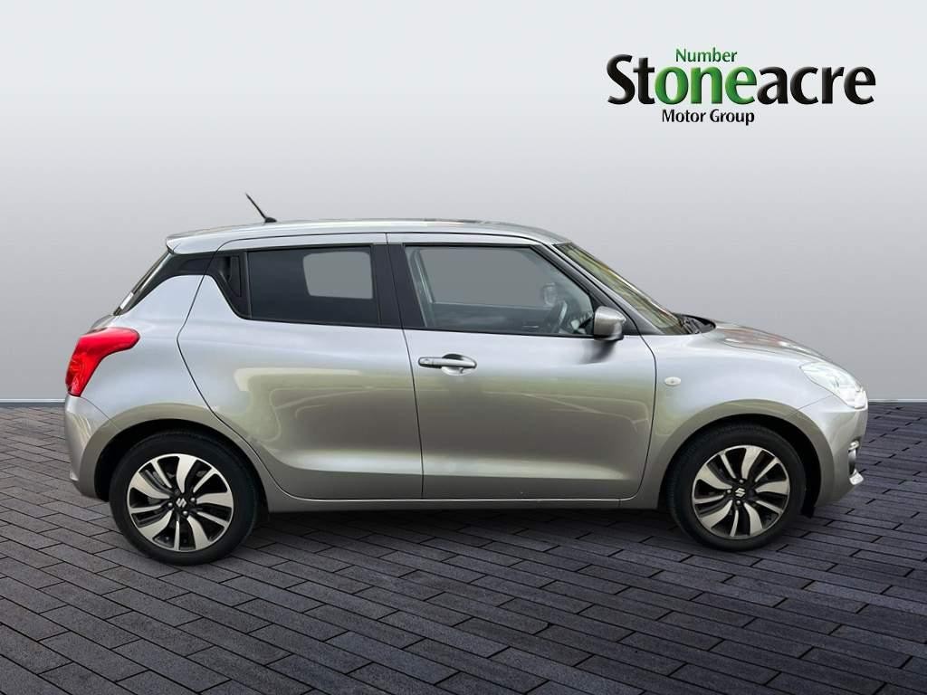 Suzuki Swift Image 2