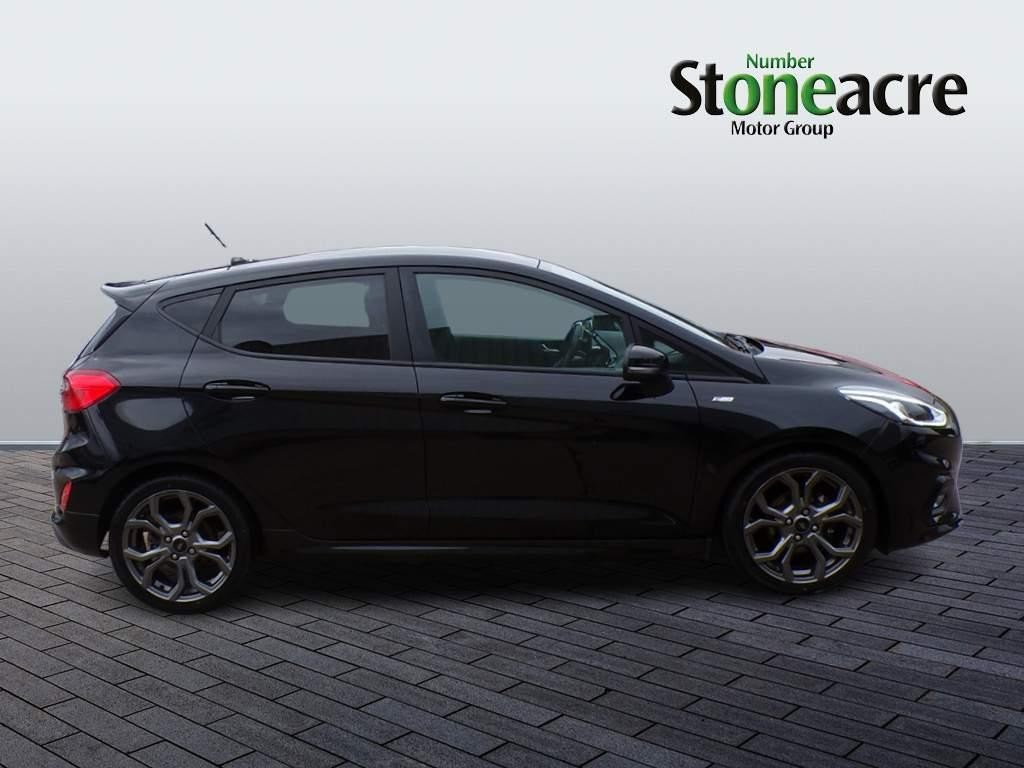 Ford Fiesta Image 2