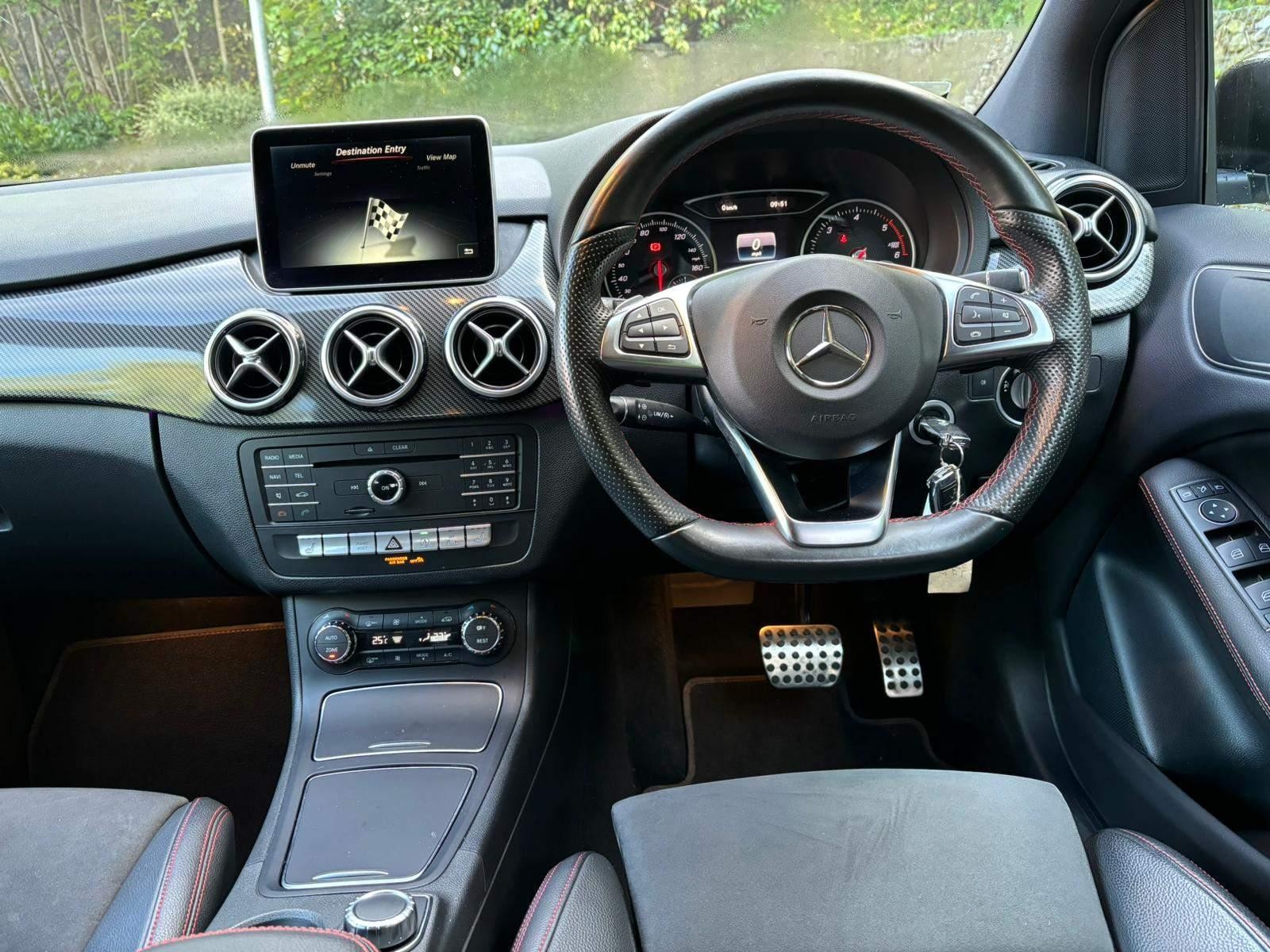 Mercedes-Benz B-Class Image 25