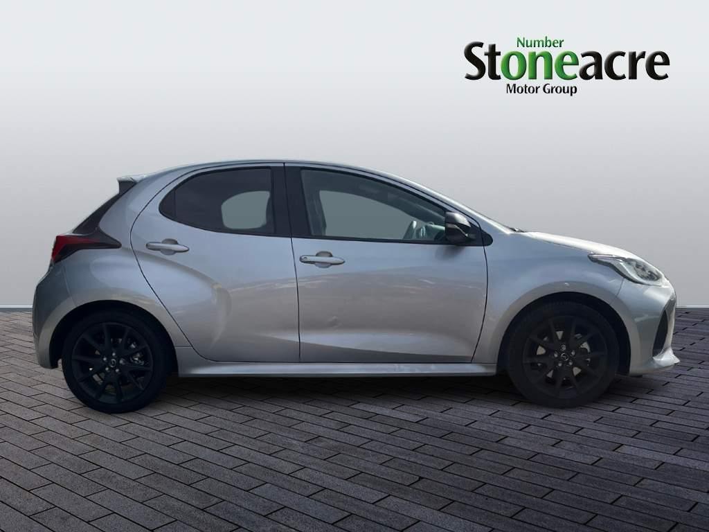 Mazda Mazda2 HYBRID Image 2