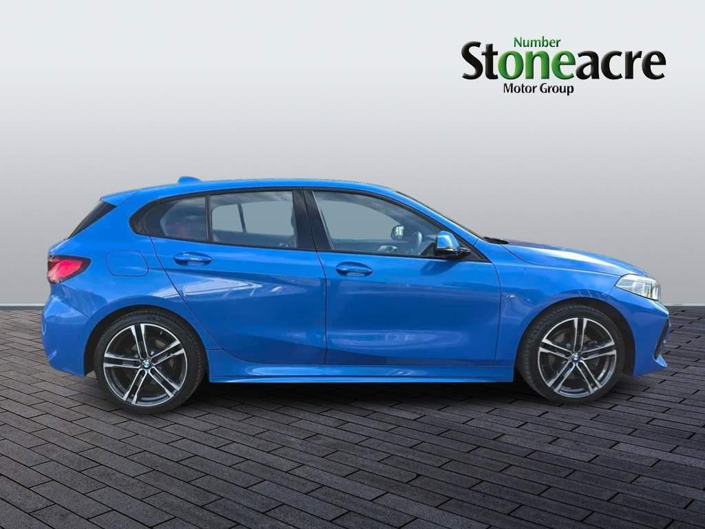 BMW 1 Series Image 2