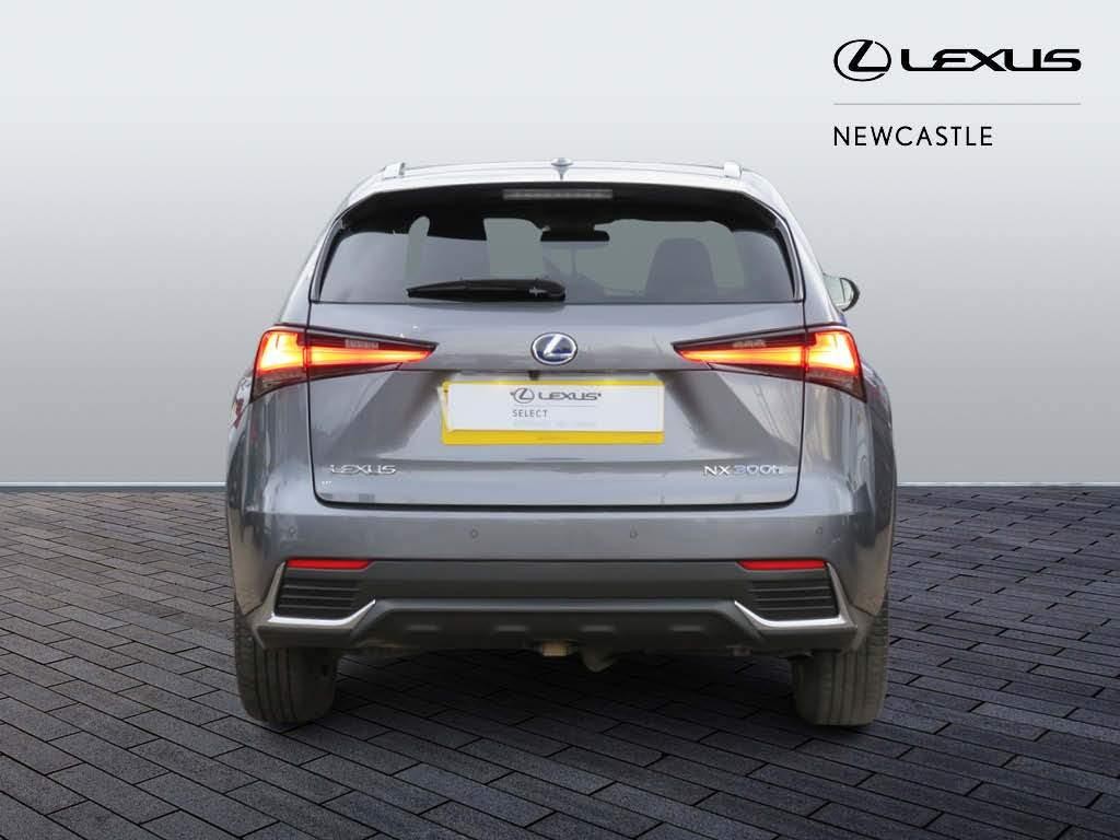 Lexus NX Image 6