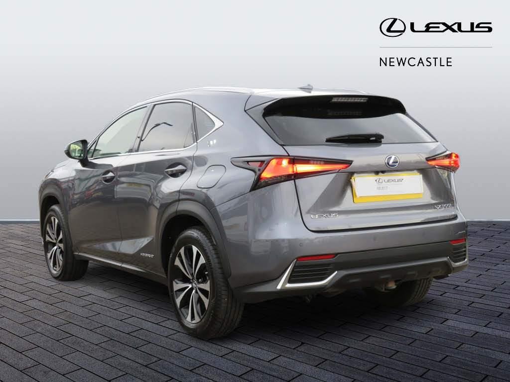 Lexus NX Image 7