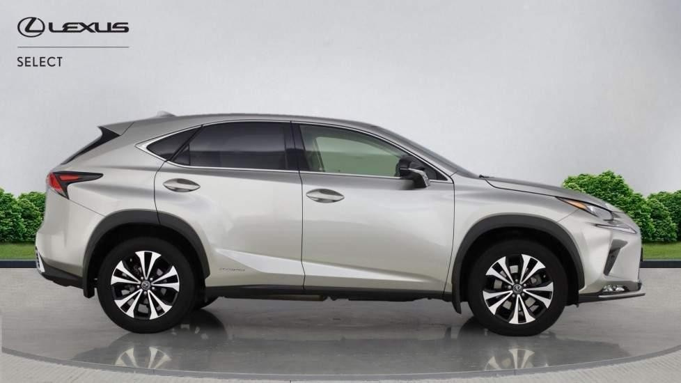 Lexus NX Image 5