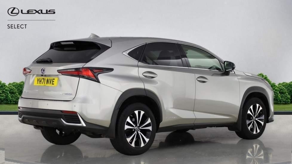 Lexus NX Image 6