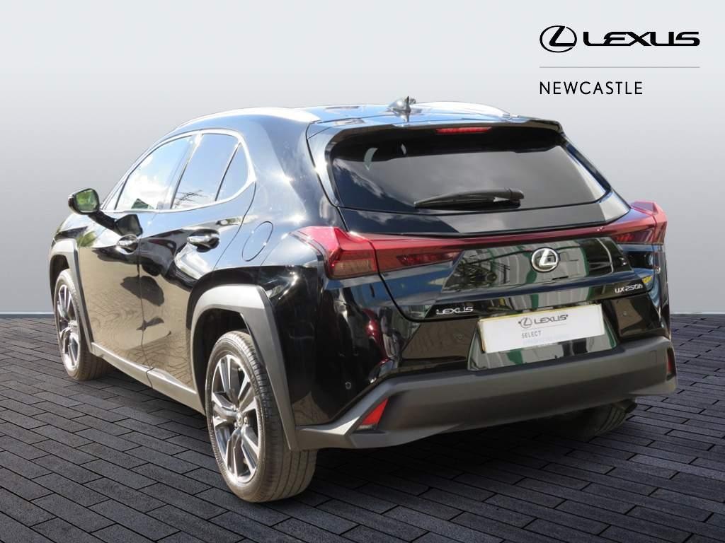 Lexus UX Self-Charging Hybrid Image 7