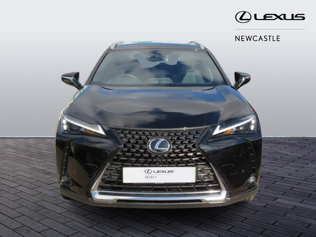 Lexus UX Self-Charging Hybrid Image 10