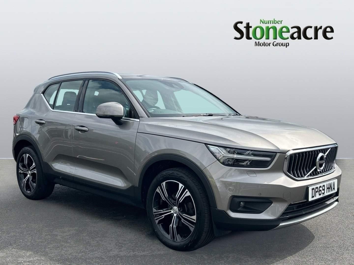 Volvo XC40 Image 1