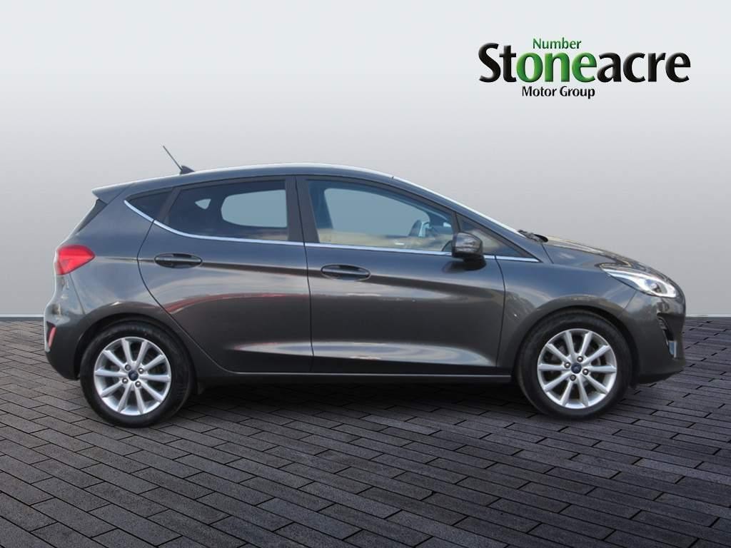 Ford Fiesta Image 2