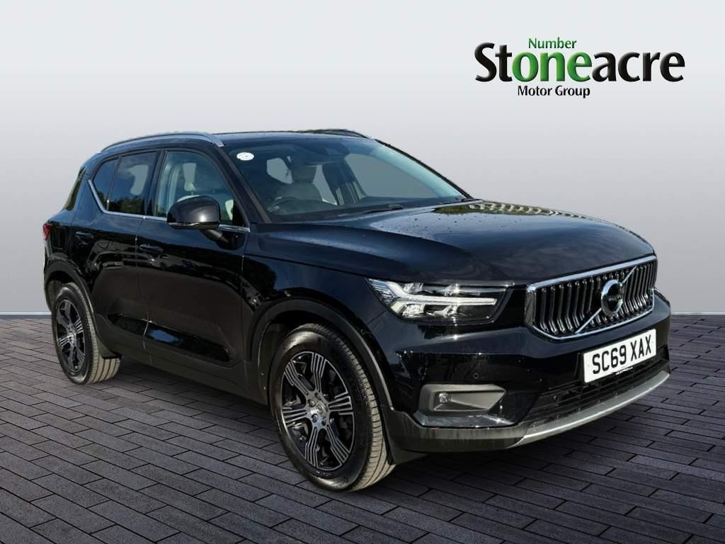 Volvo XC40 Image 1