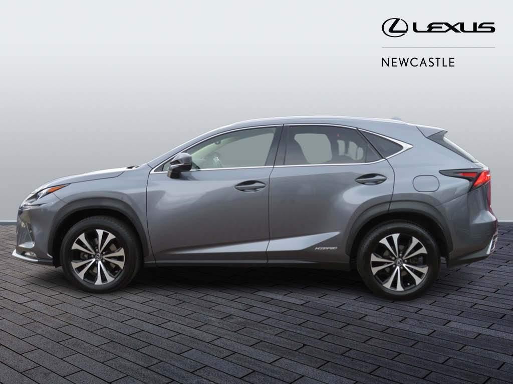 Lexus NX Image 8