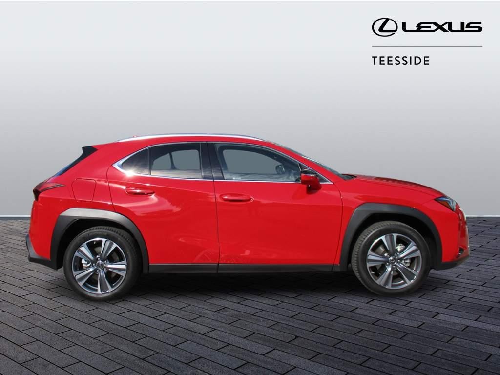 Lexus UX Image 4