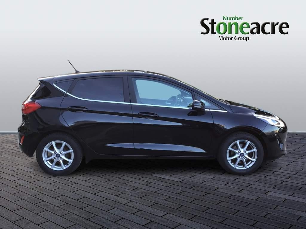 Ford Fiesta Image 2