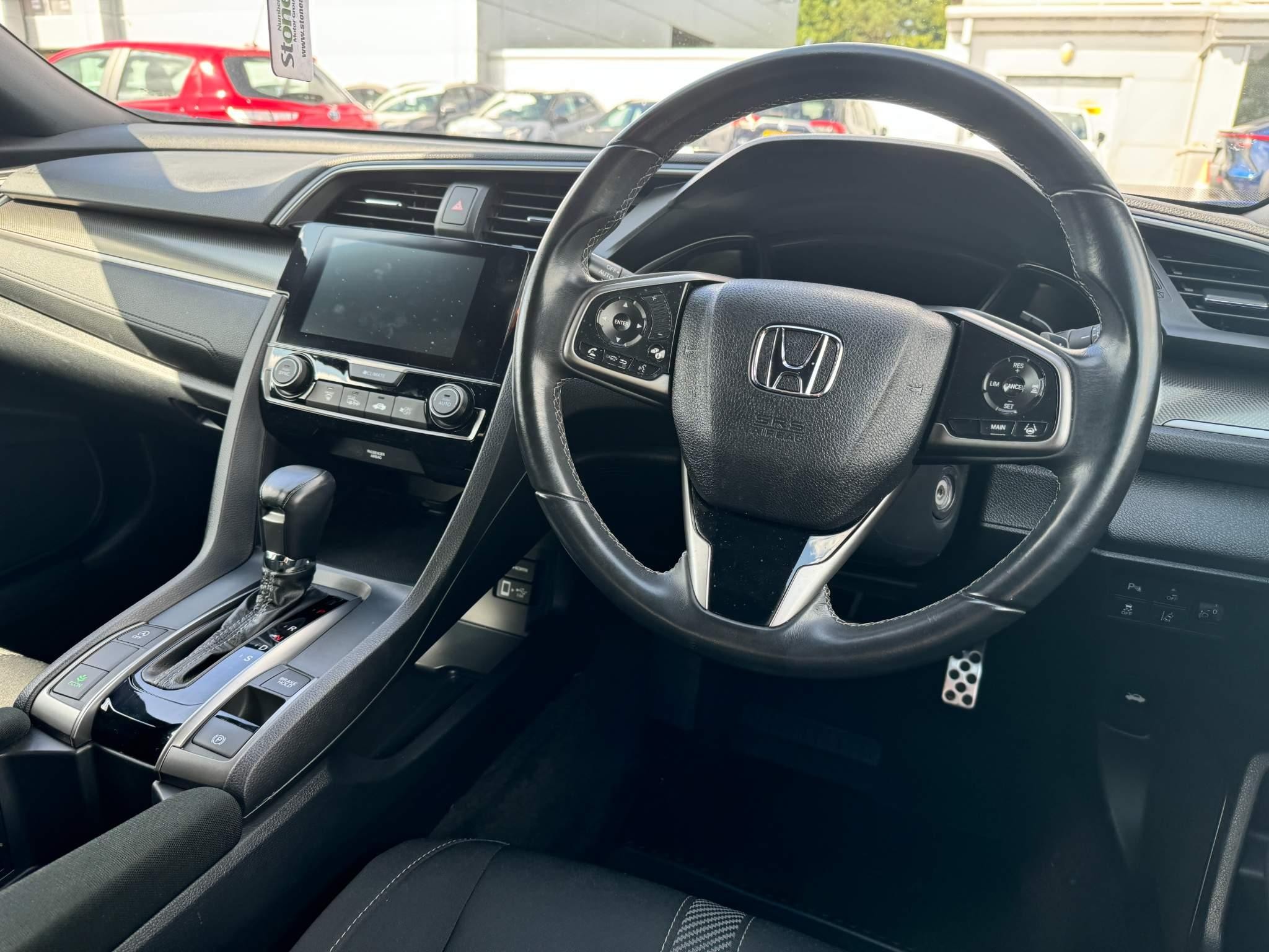 Honda Civic Image 16