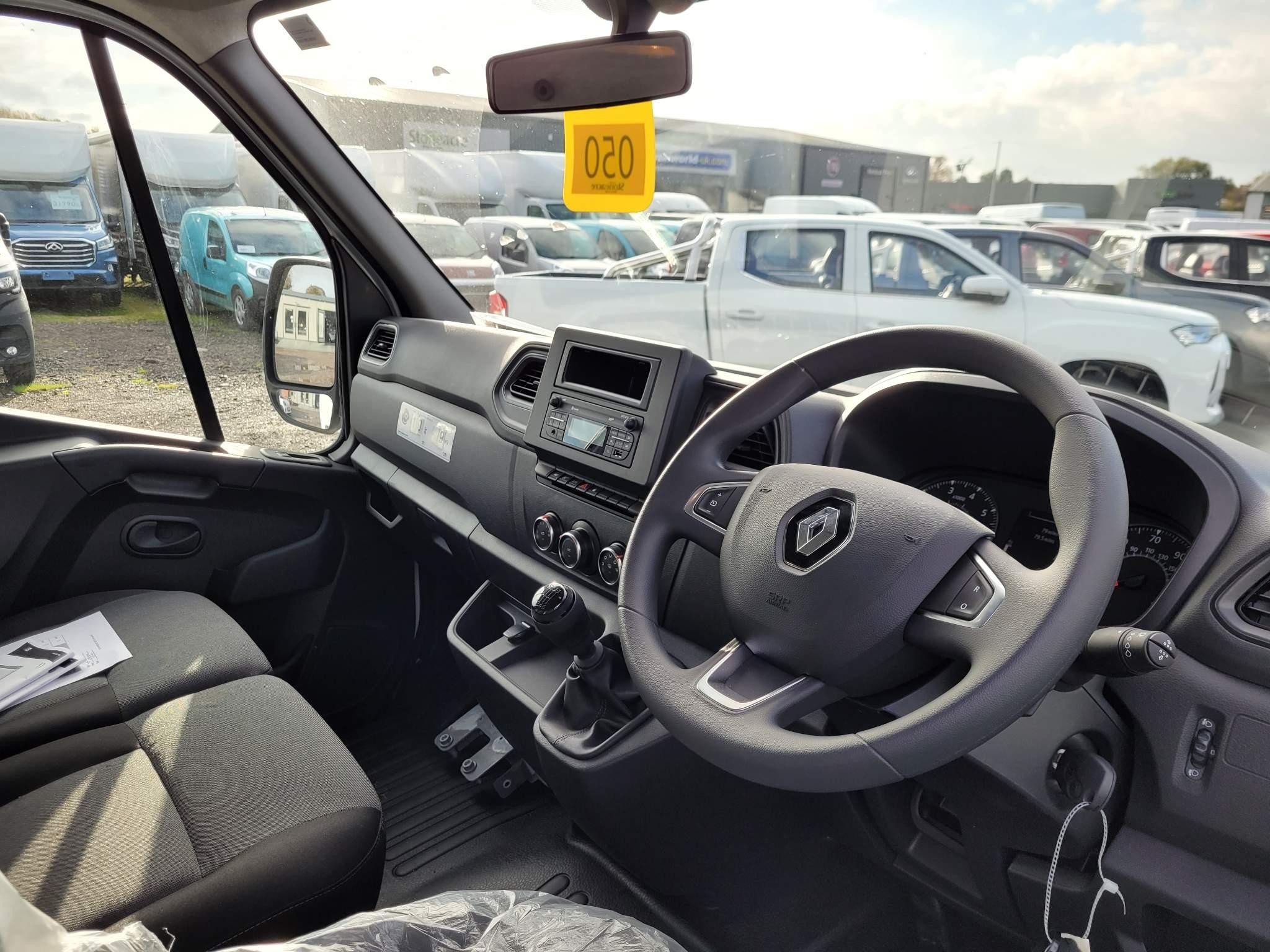 Renault Master Image 6