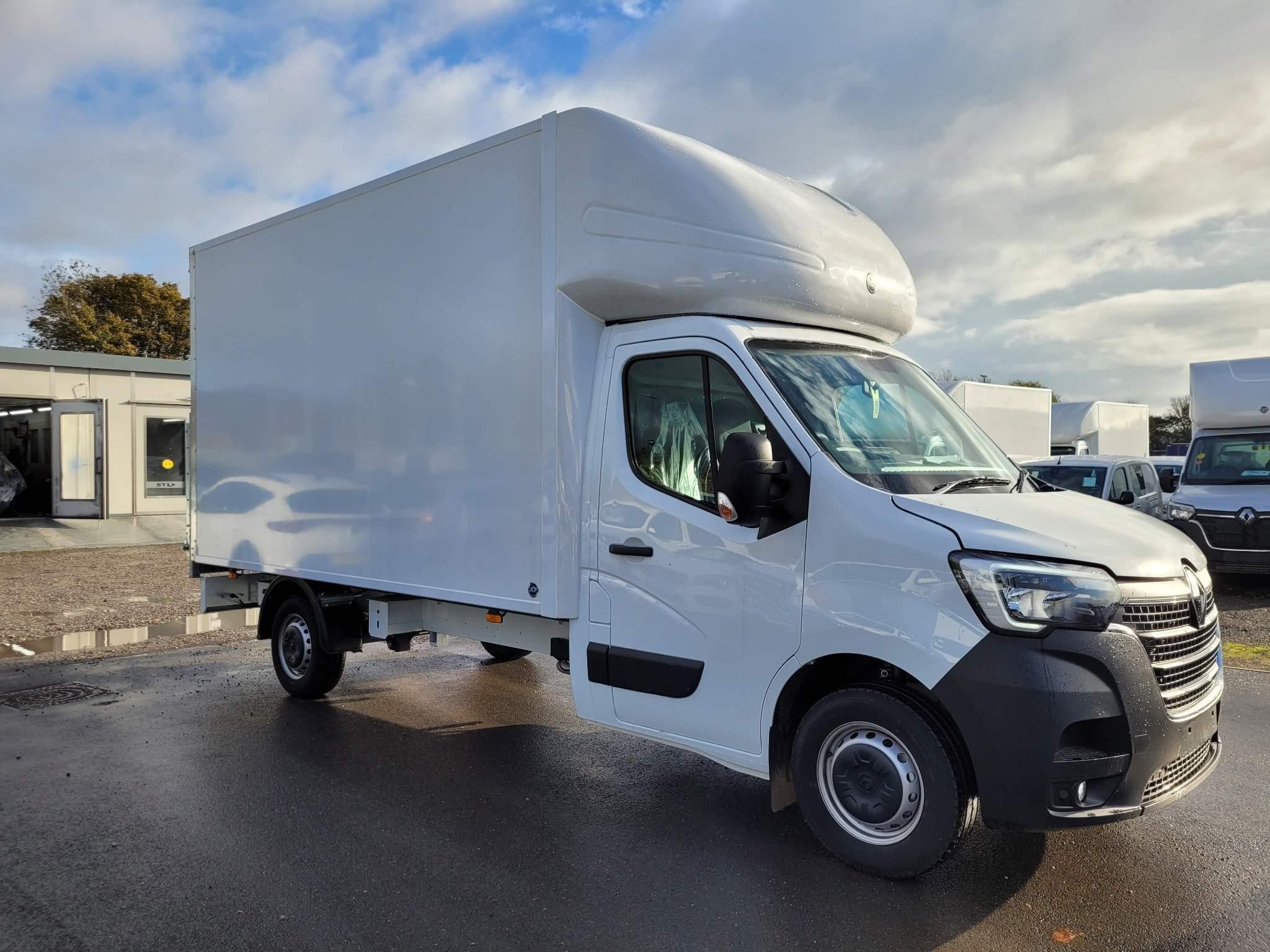 Renault Master Image 12