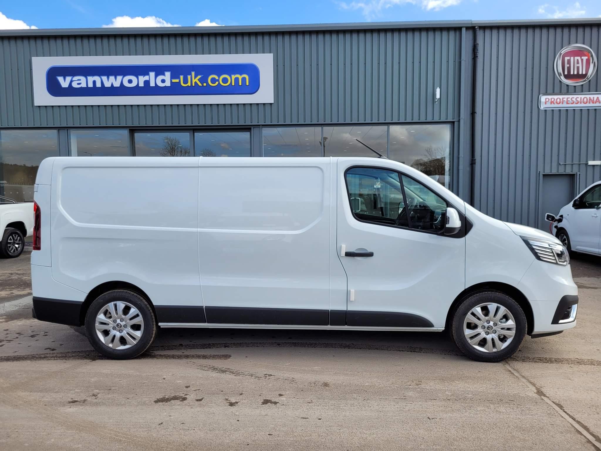 Renault Trafic Image 2