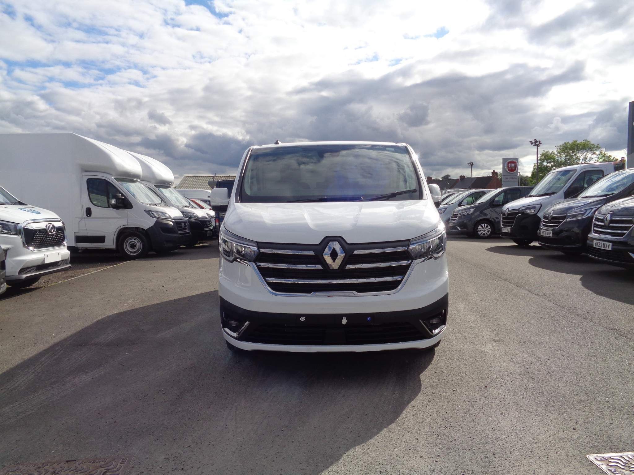 Renault Trafic Image 8