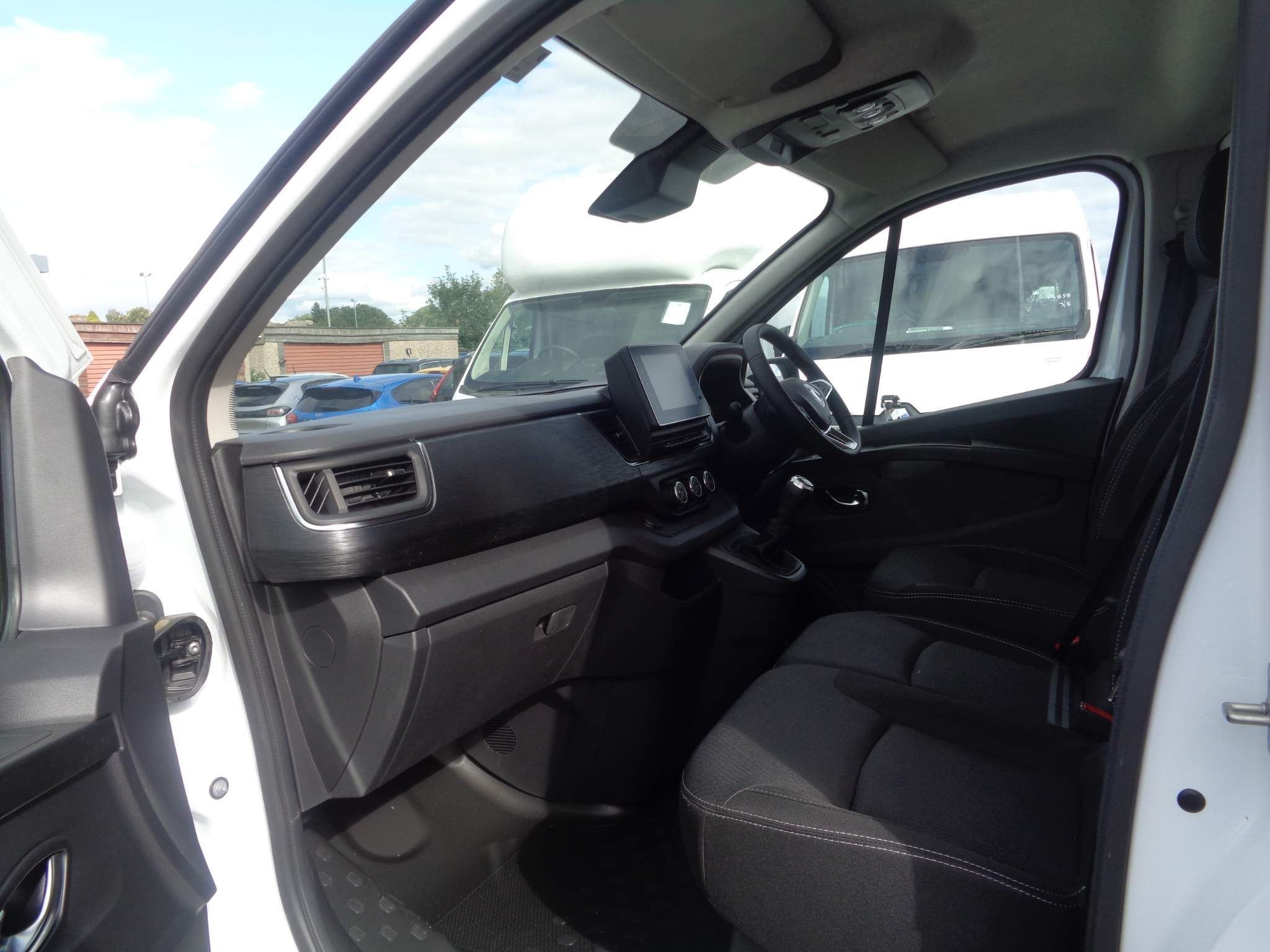 Renault Trafic Image 22