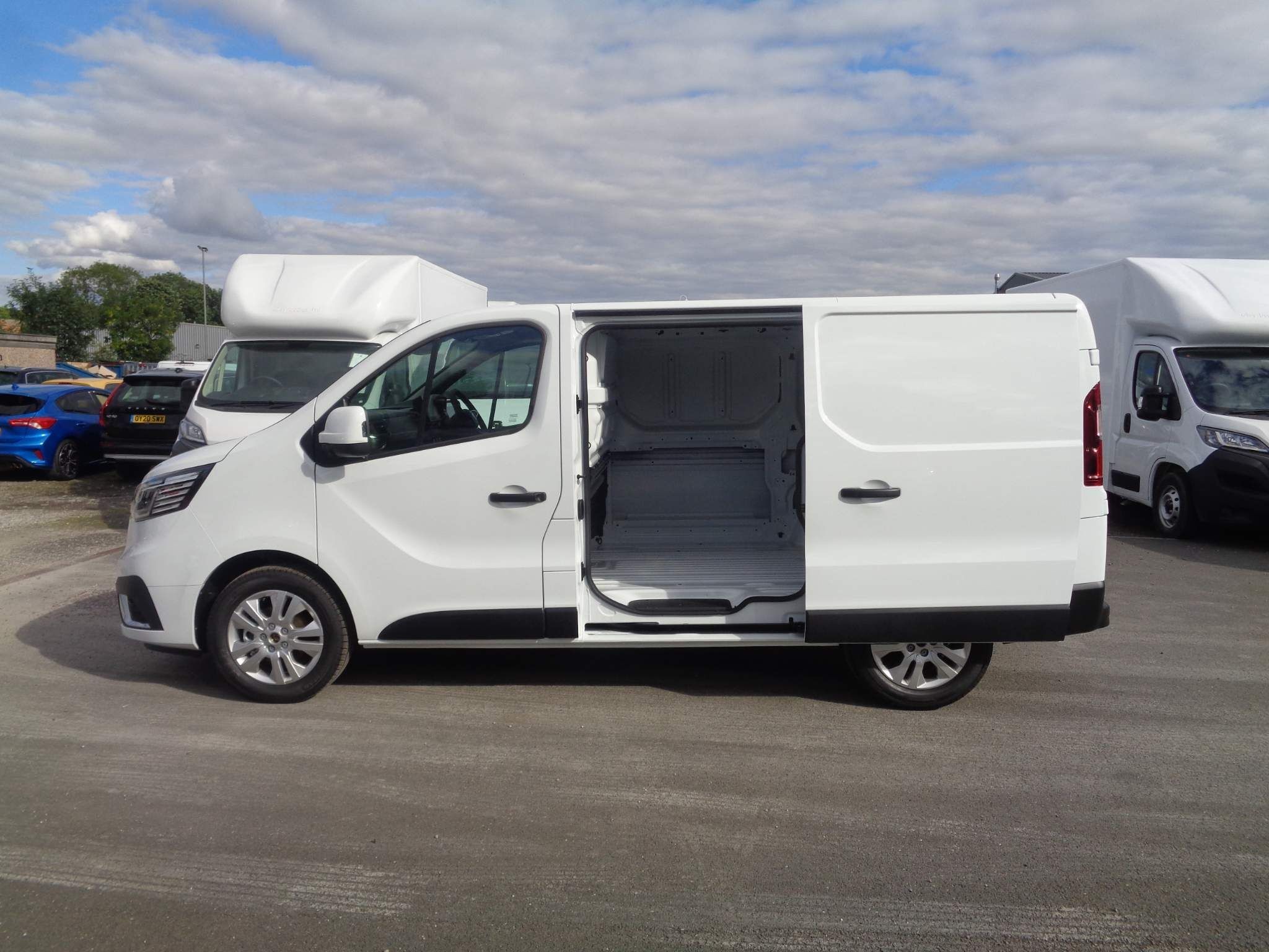 Renault Trafic Image 24