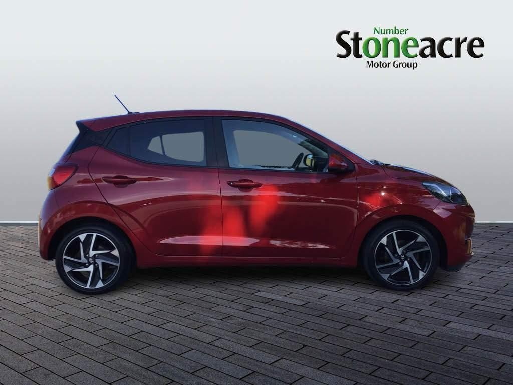 Hyundai i10 Image 2