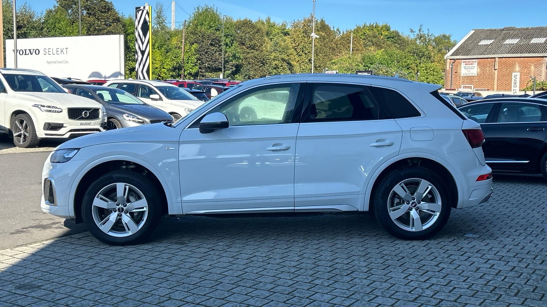 Audi Q5 Image 8