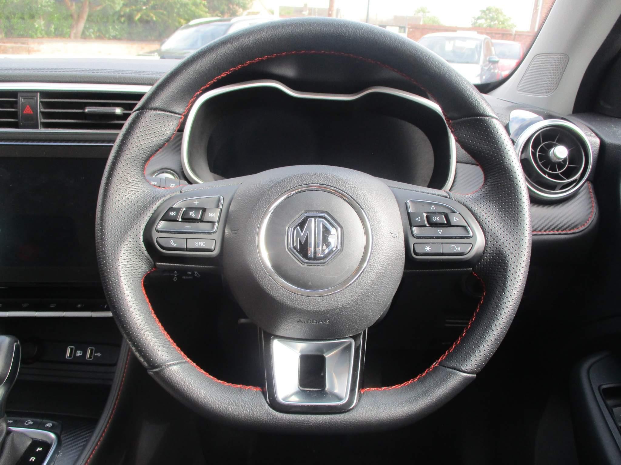 MG MG ZS Image 17