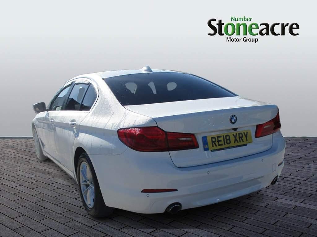 BMW 5 Series Image 5