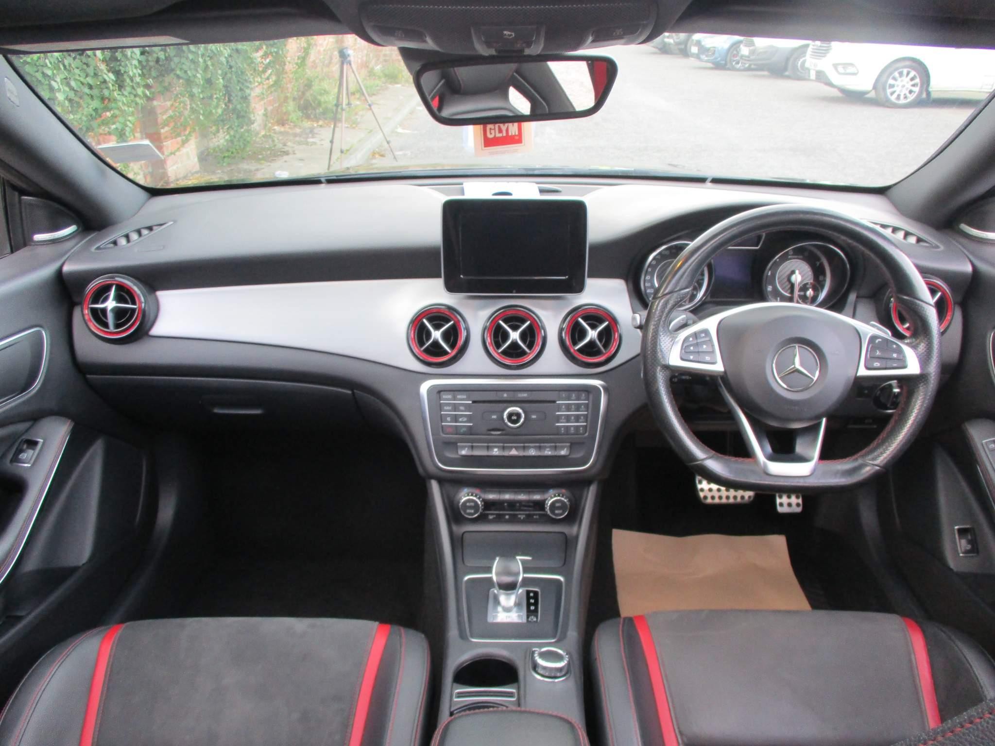 Mercedes-Benz CLA Image 34