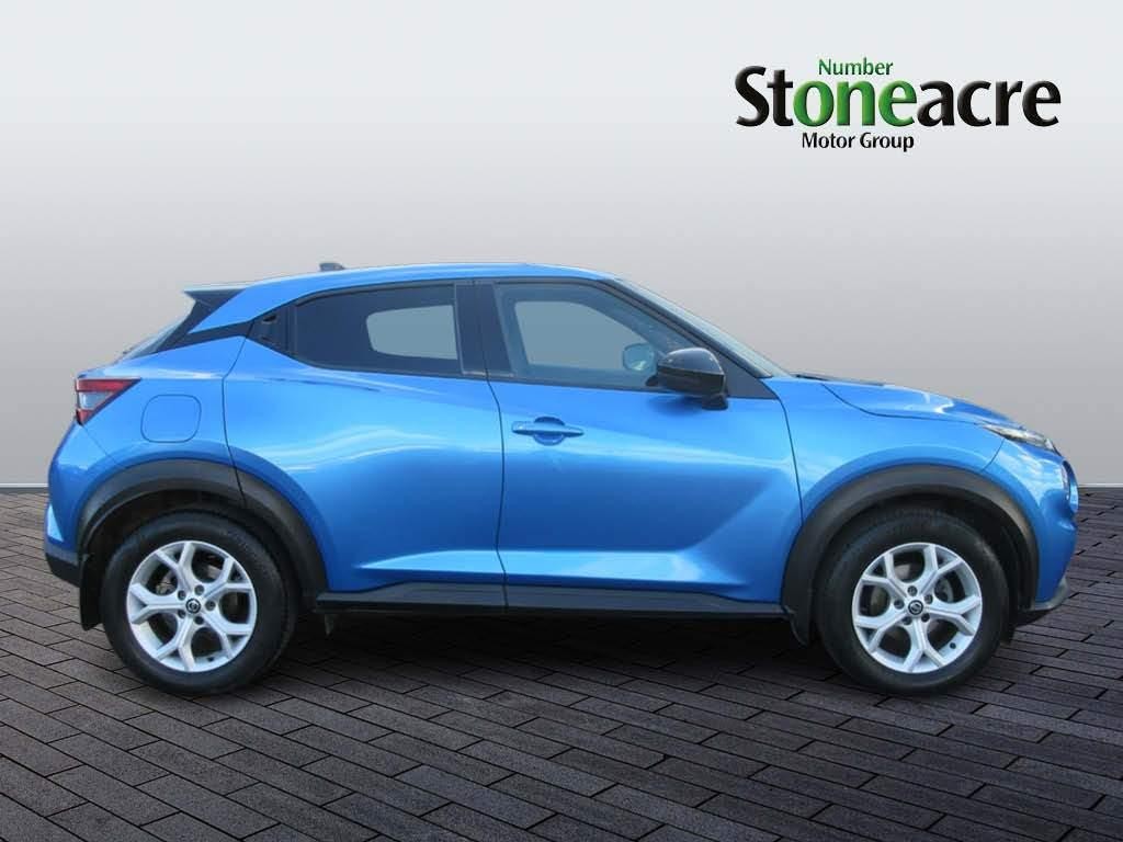 Nissan Juke Image 2