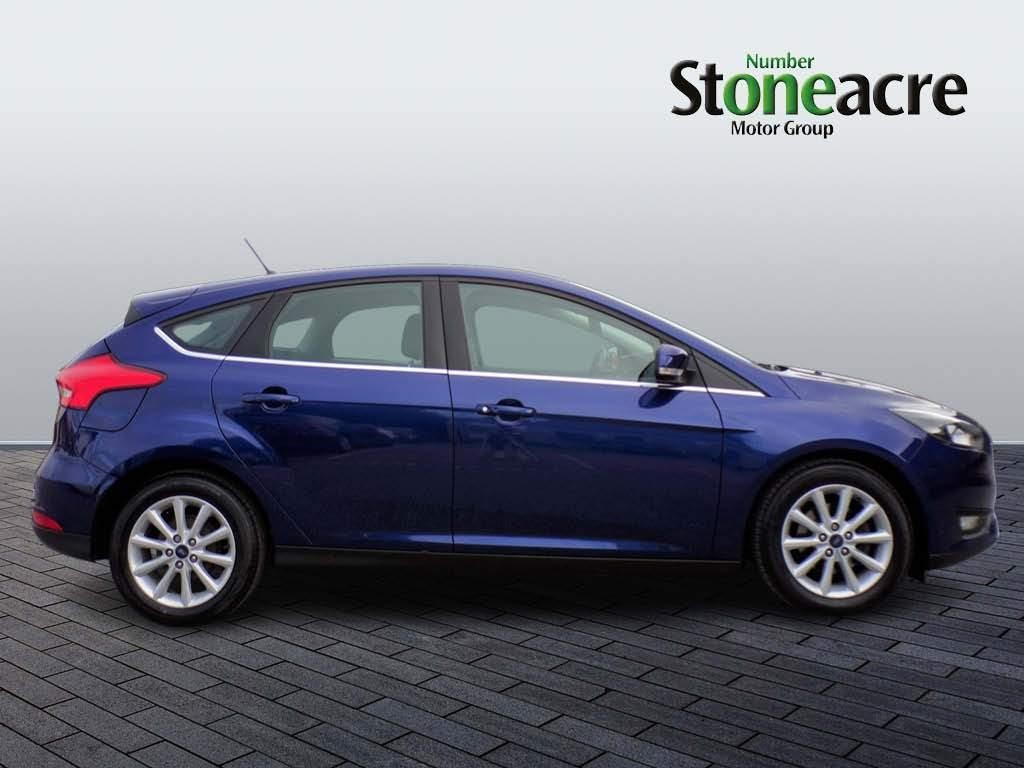 Ford Focus Image 2