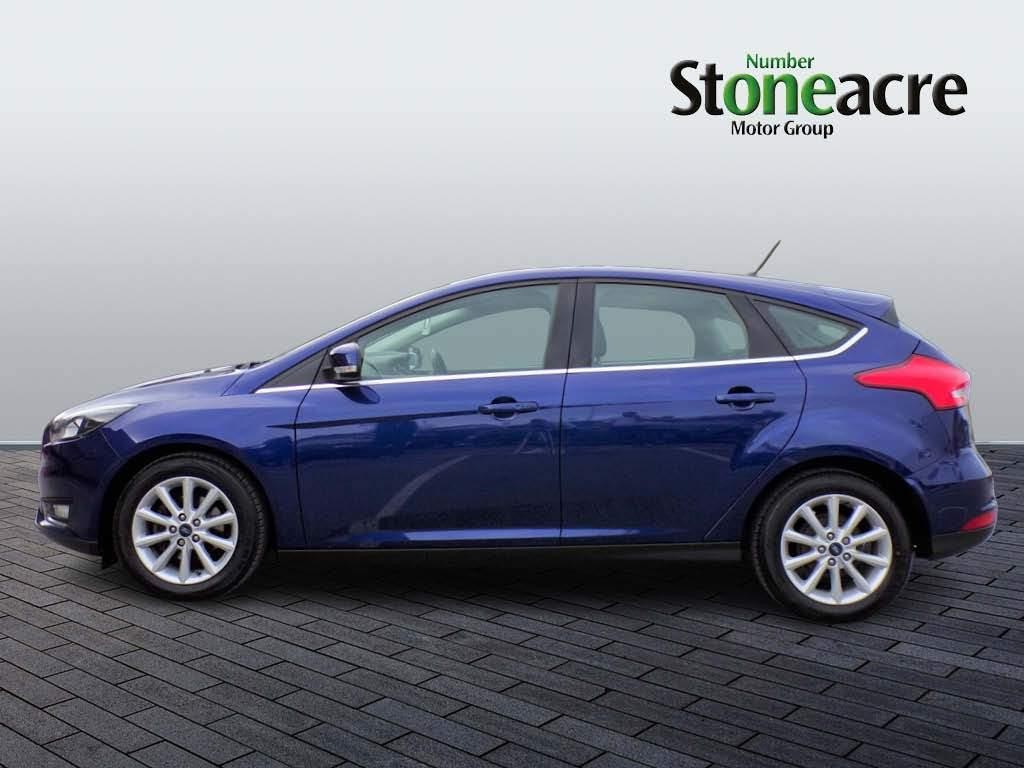 Ford Focus Image 6